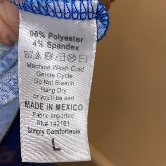 LulaRoe Blue Patterned Top - Size Large - Picture 8 of 10